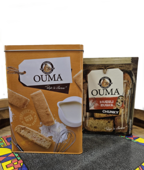 Ouma Rusks Tin with Ouma Muesli Rusks