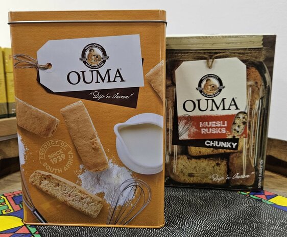 Ouma Rusks Tin with Ouma Muesli Rusks